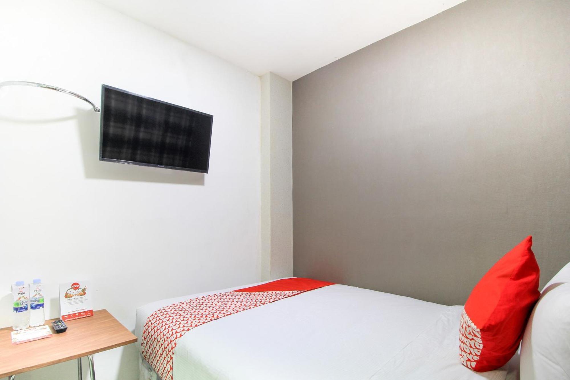 โอโย 217 A1 โฮเต็ล Hotel สุราบายา ภายนอก รูปภาพ